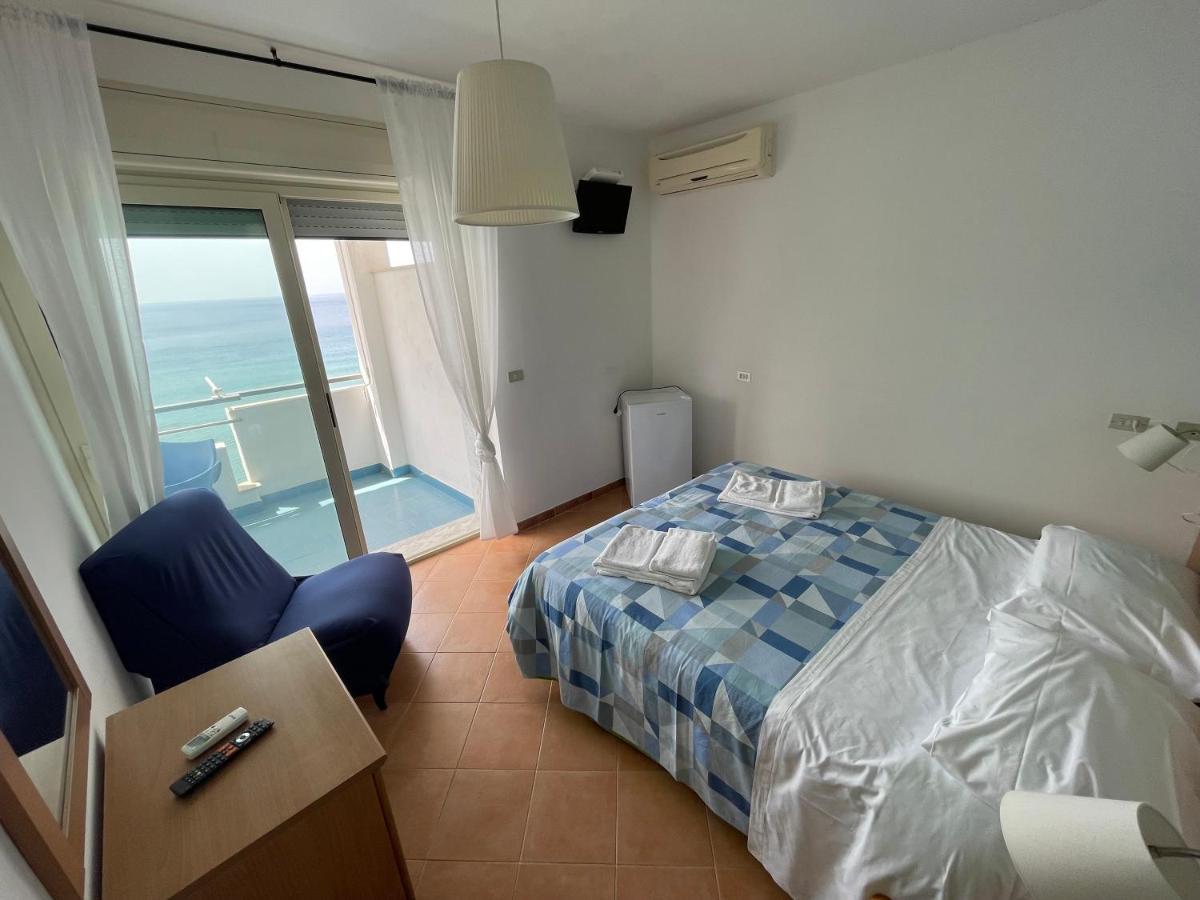 Hotel Lido Ficocella 帕利努罗 外观 照片
